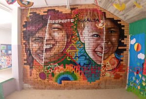 graffiti colegio no al racismo